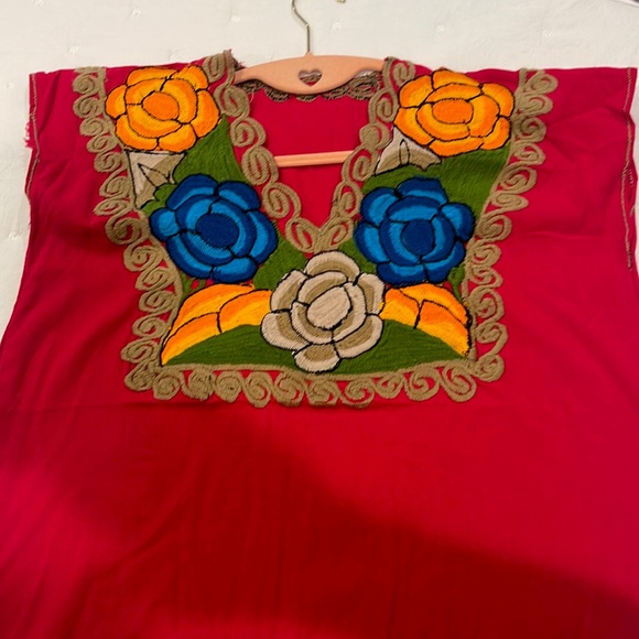 handmade Tops - That blouse can fit small or md person